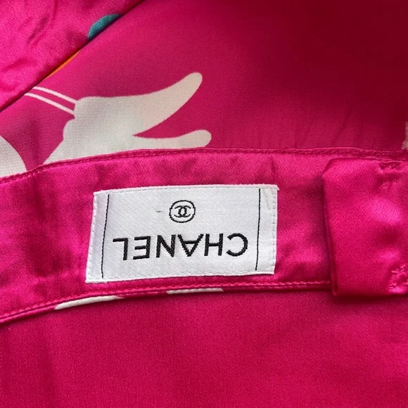 Vintage Chanel 100% Silk L Mid-length Floral Pattern Logo Super Soft Quality - Picture 4 of 4